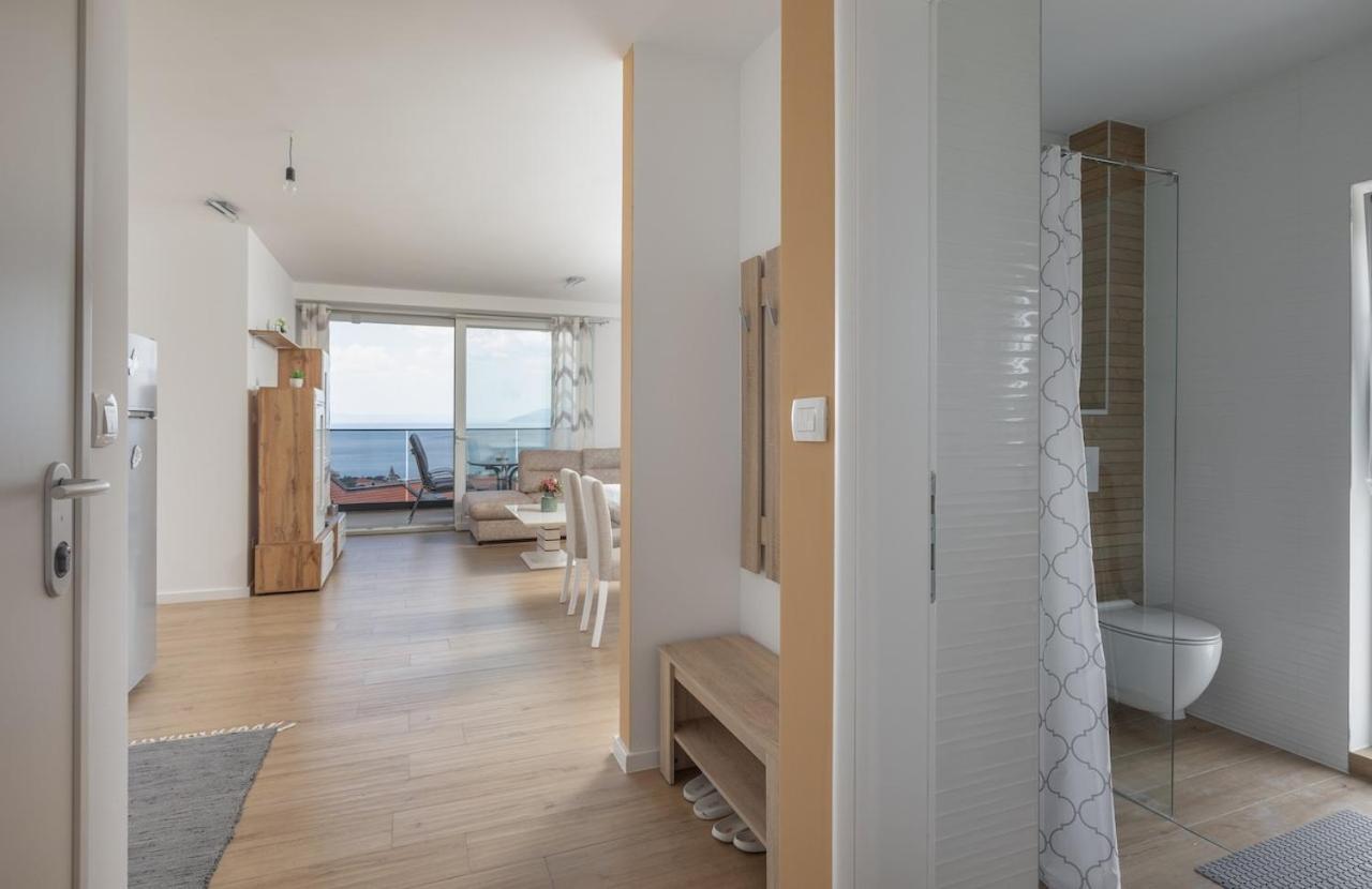 Apartment S&S Deluxe Макарска Екстериор снимка