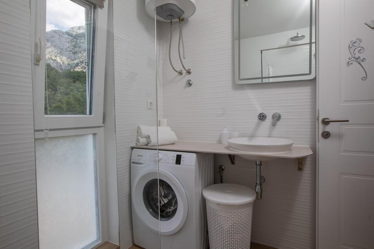 Apartment S&S Deluxe Макарска Екстериор снимка