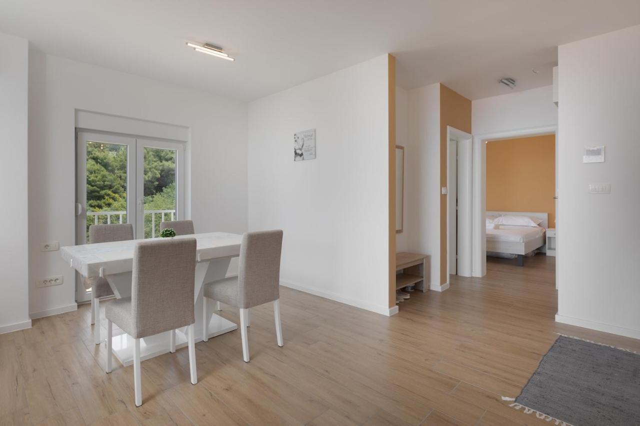 Apartment S&S Deluxe Макарска Екстериор снимка